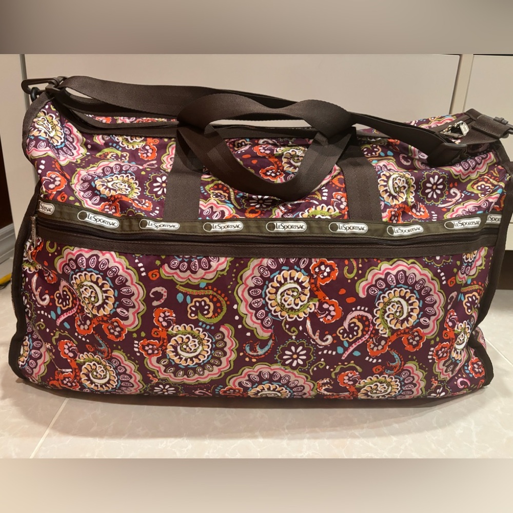 lesportsac travel bag